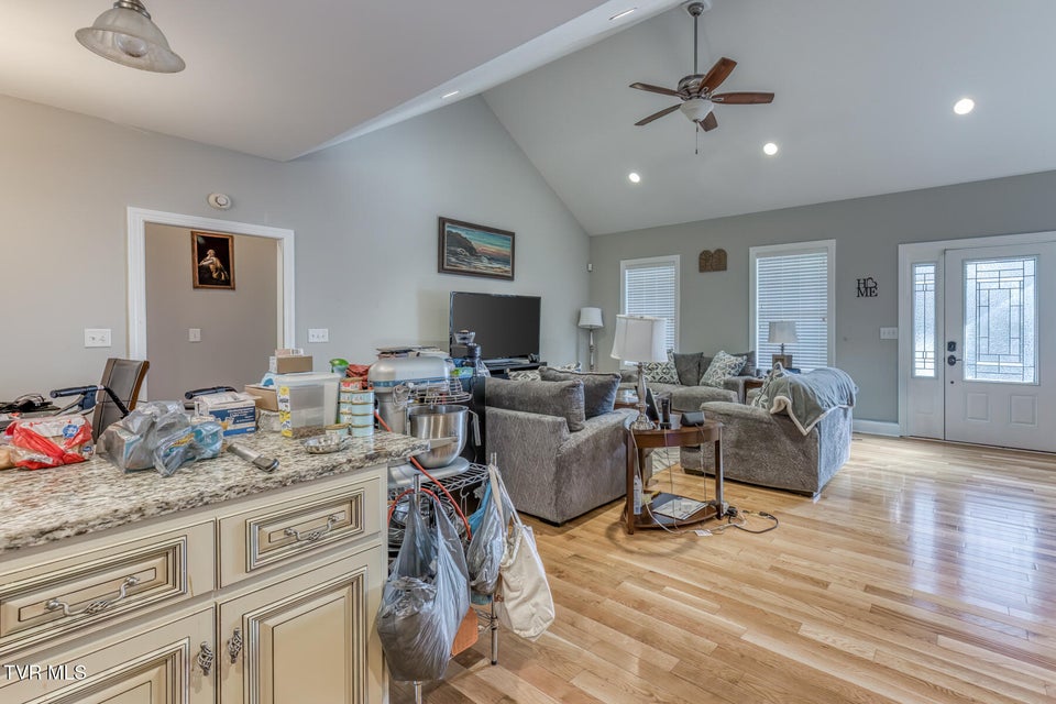 Photo #25: 1030 Old Stagecoach Road