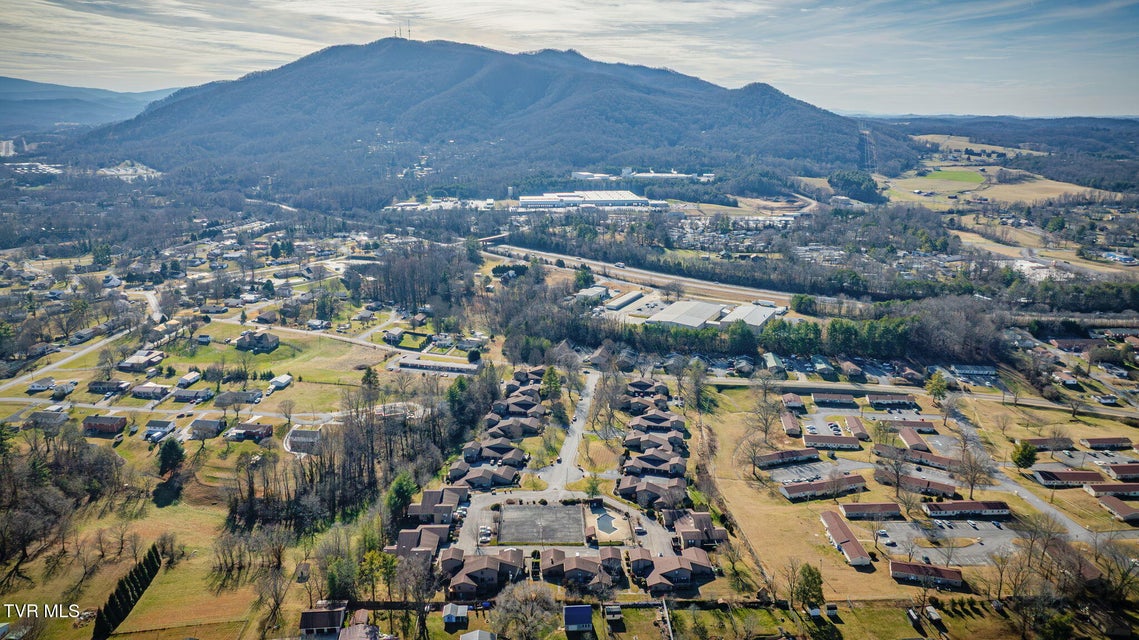 Photo #32: 516 Plymouth Road