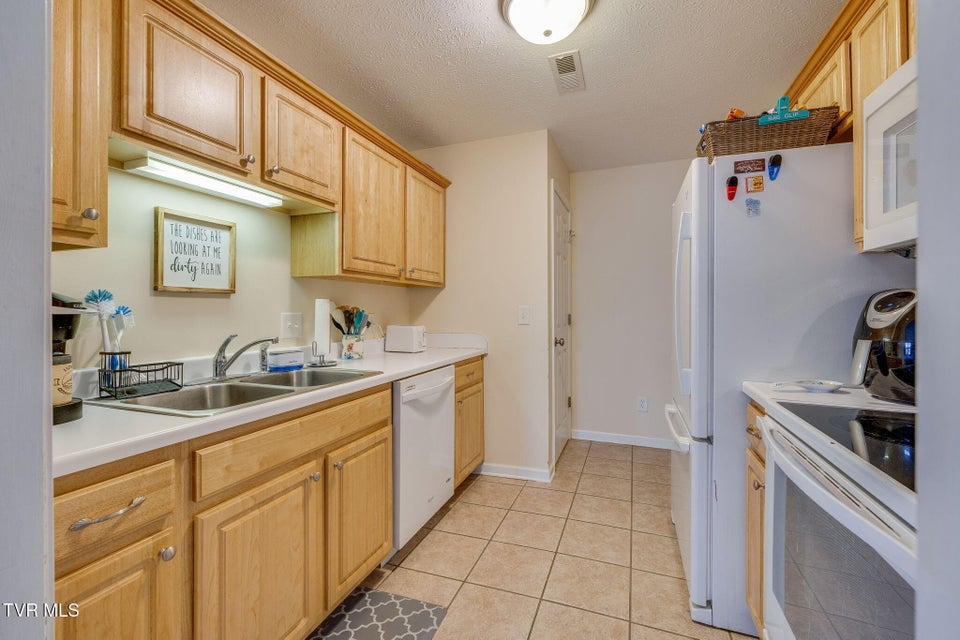 Photo #12: 516 Plymouth Road