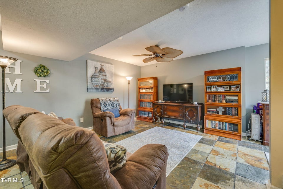 Photo #26: 516 Plymouth Road