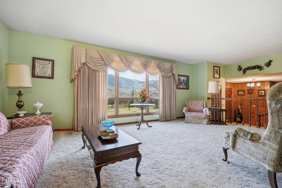 Photo #10: 5831 Powell Valley Road