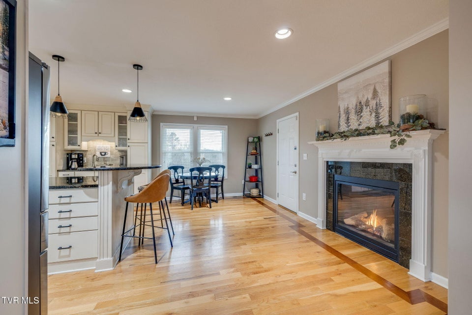 Photo #14: 512 Hideaway Farm Road