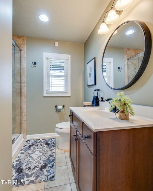 Photo #20: 512 Hideaway Farm Road