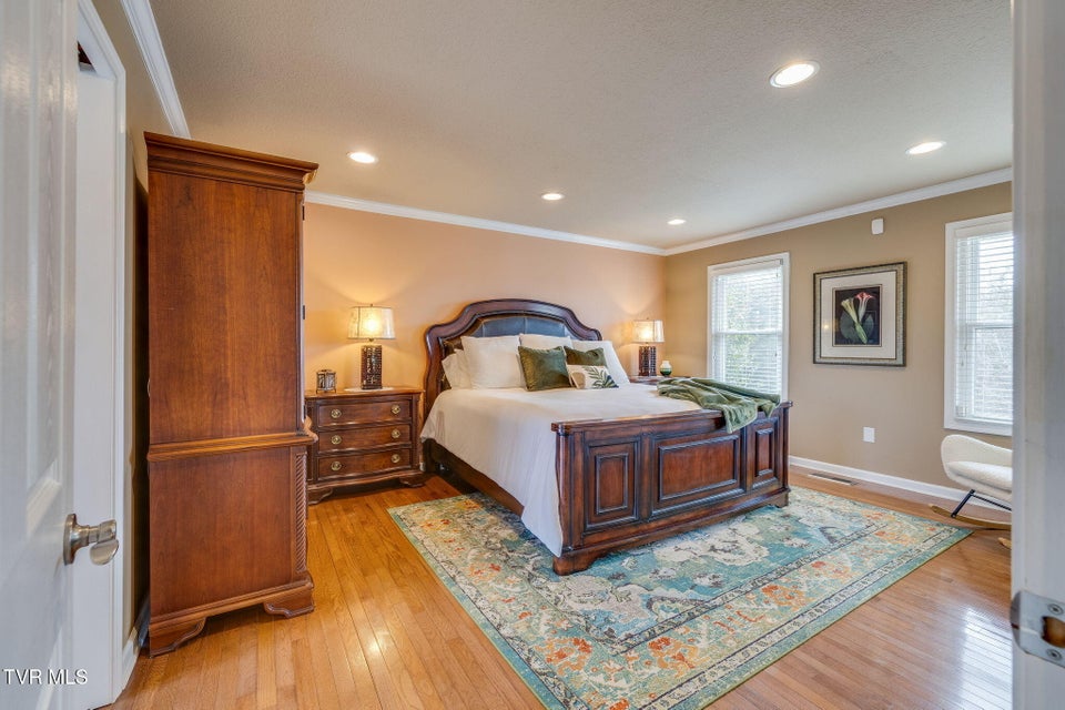 Photo #22: 512 Hideaway Farm Road