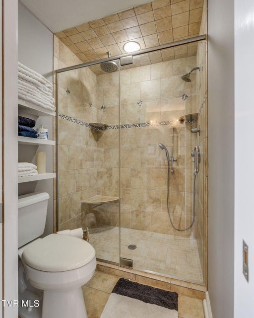 Photo #26: 512 Hideaway Farm Road