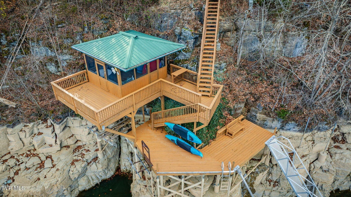 Photo #52: 512 Hideaway Farm Road