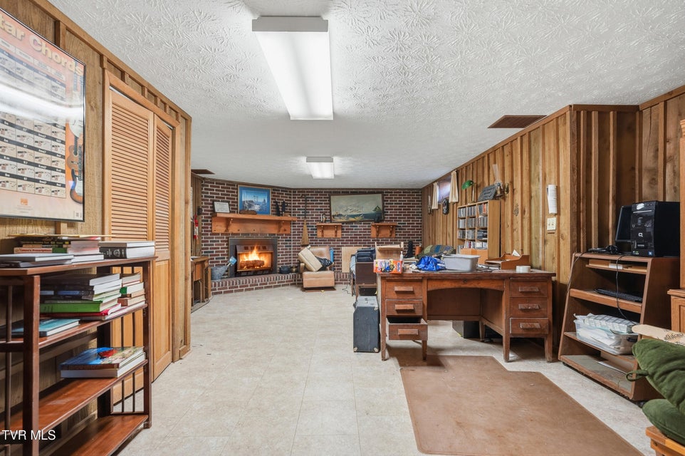 Photo #35: 5831 Powell Valley Road