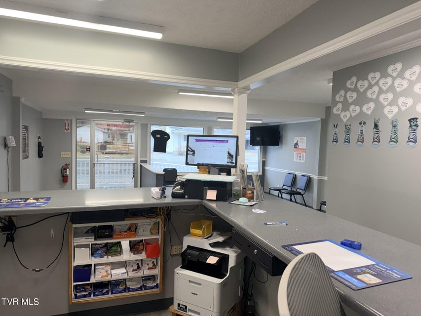 Photo #16: 404 Hurricane Road