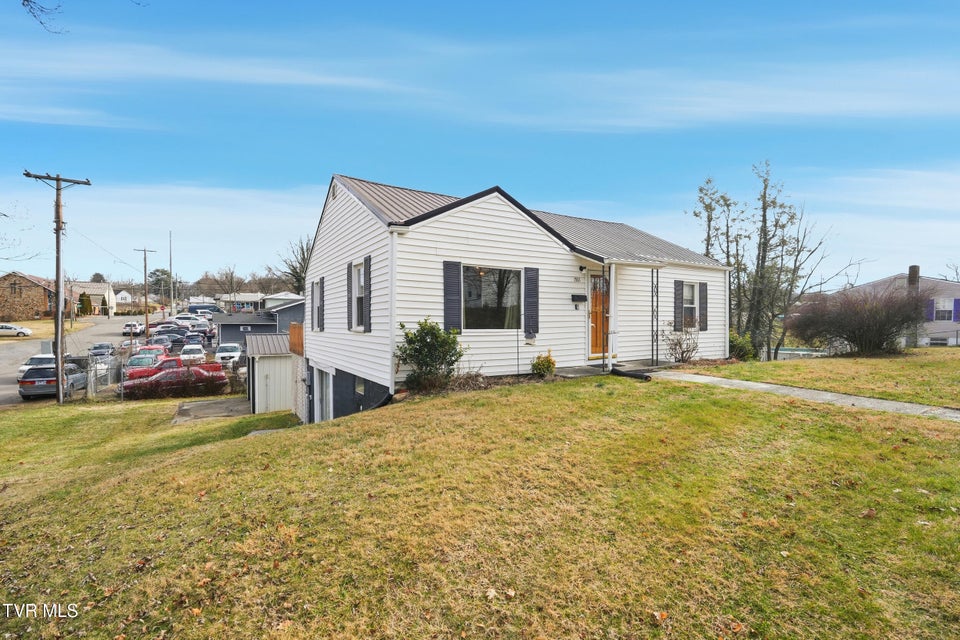 Photo #3: 1501 Kentucky Avenue