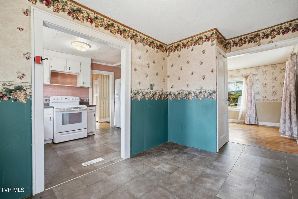 Photo #13: 1501 Kentucky Avenue