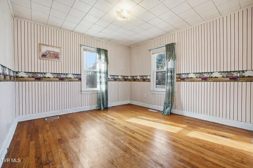 Photo #17: 1501 Kentucky Avenue