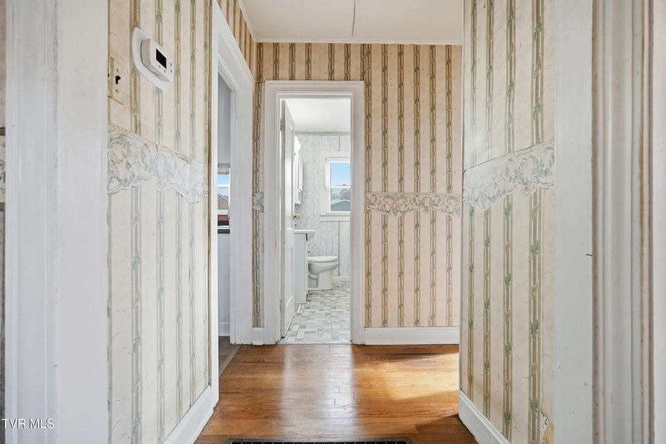 Photo #19: 1501 Kentucky Avenue