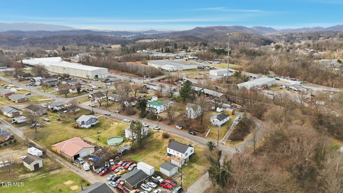 Photo #36: 1501 Kentucky Avenue