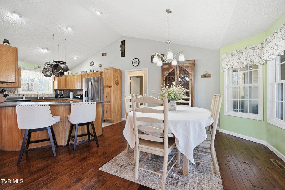 Photo #11: 104 Wise Lane