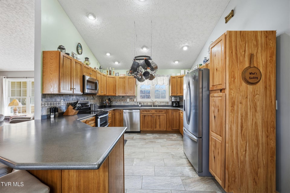 Photo #13: 104 Wise Lane