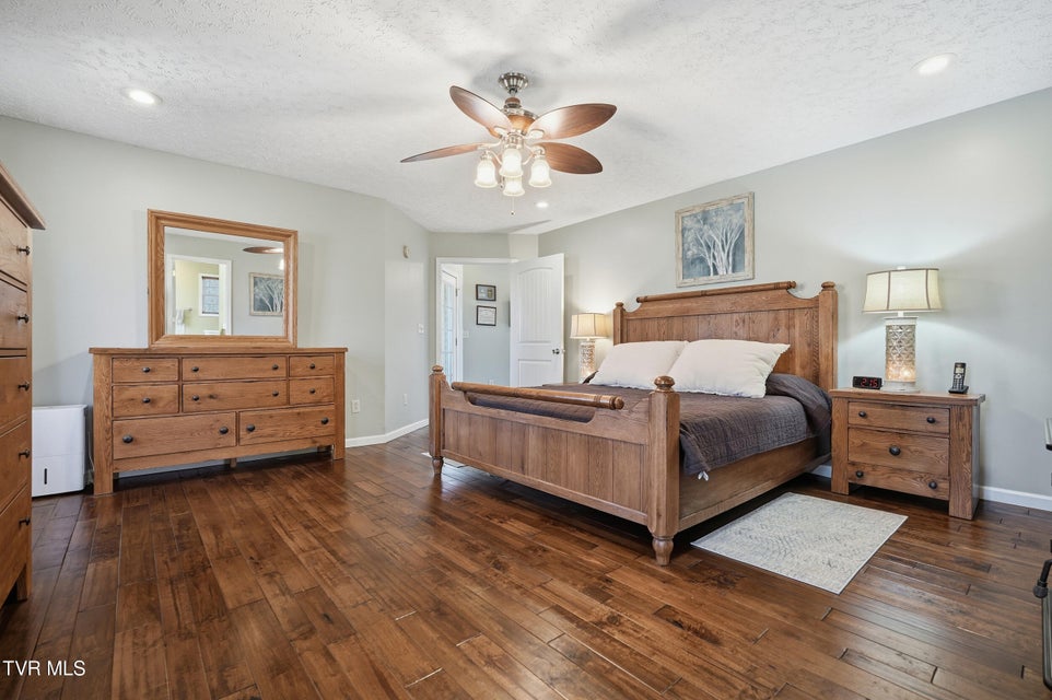 Photo #24: 104 Wise Lane