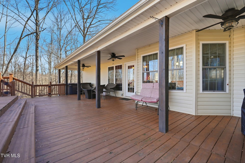 Photo #37: 104 Wise Lane