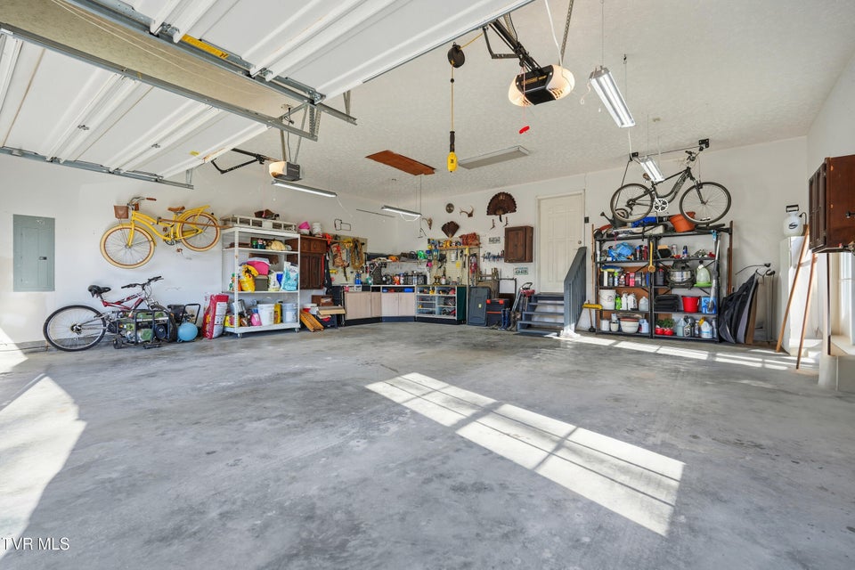 Photo #41: 104 Wise Lane