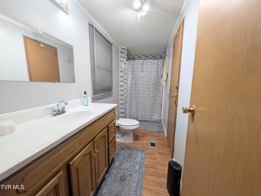 Photo #28: 188 Boggs Hill