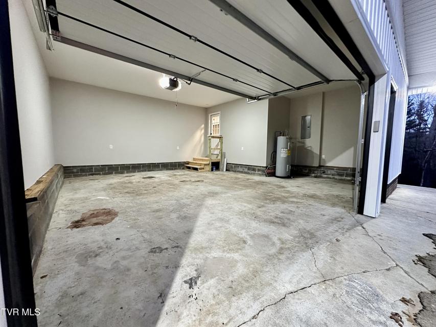 Photo #34: 256 William Hawkins Lane