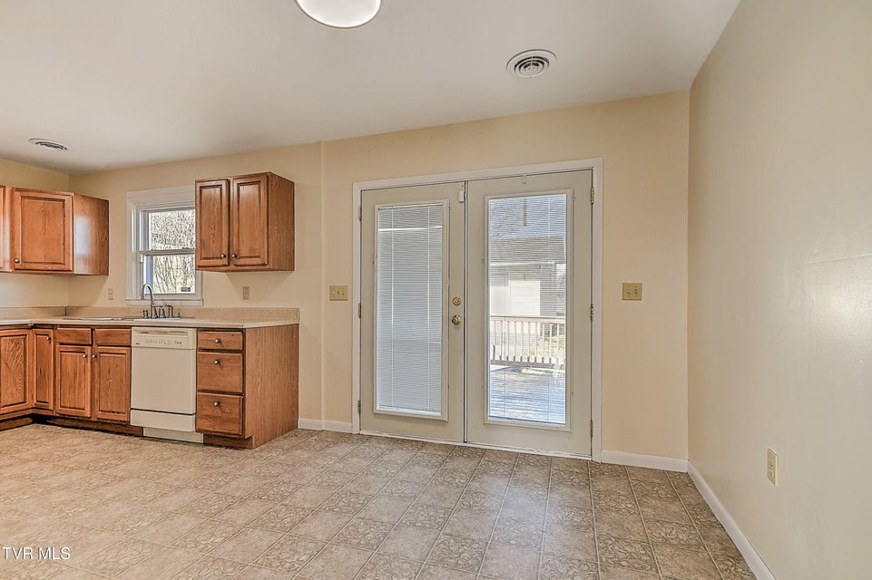 Photo #16: 481 Knobview Road