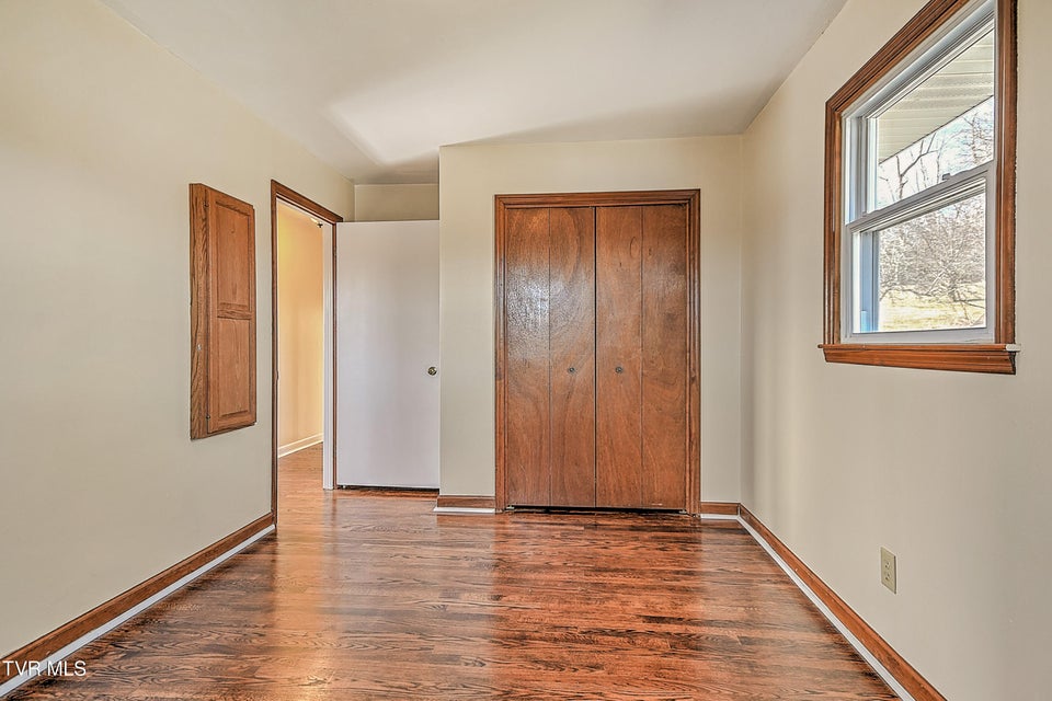 Photo #25: 481 Knobview Road