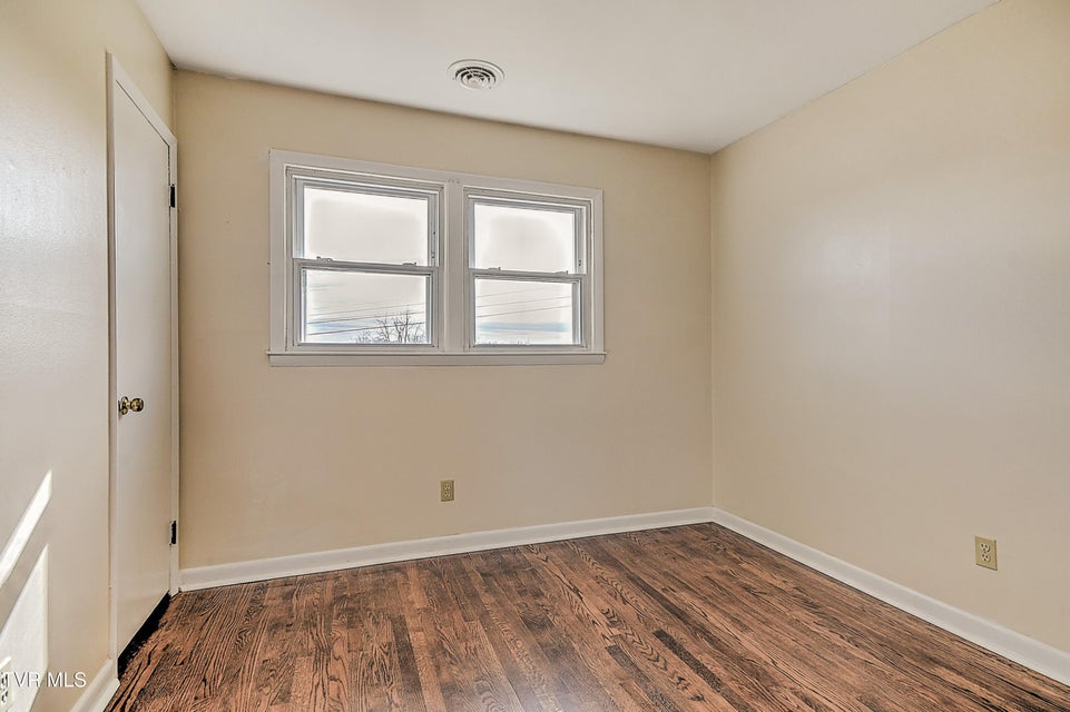 Photo #26: 481 Knobview Road