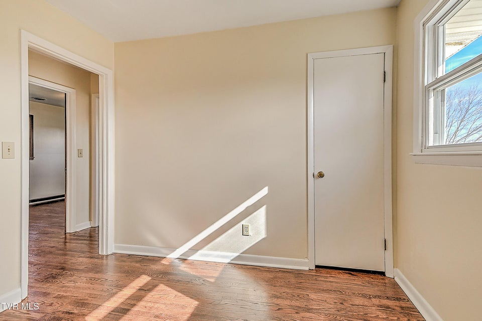 Photo #27: 481 Knobview Road