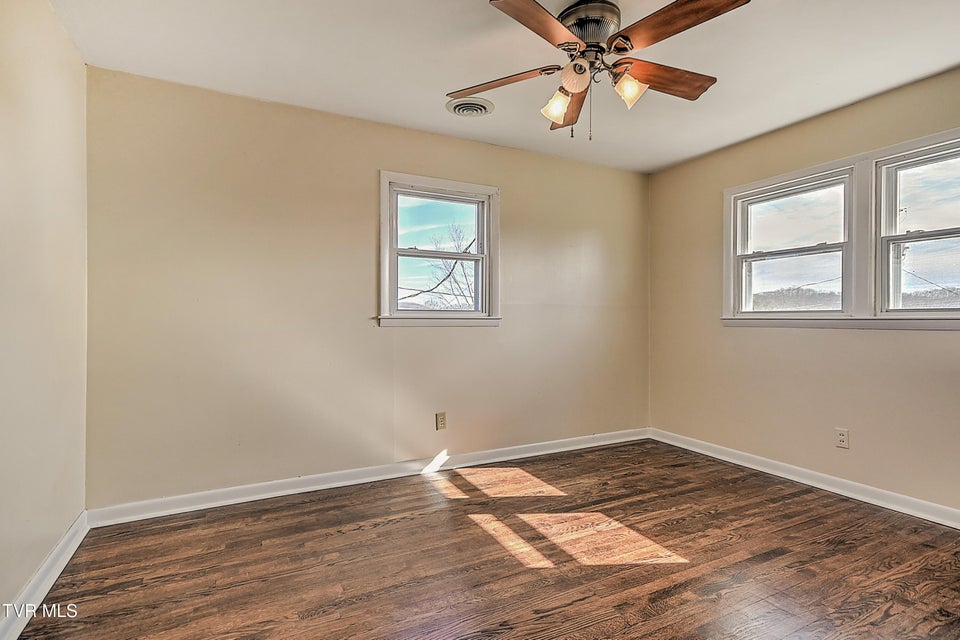 Photo #28: 481 Knobview Road