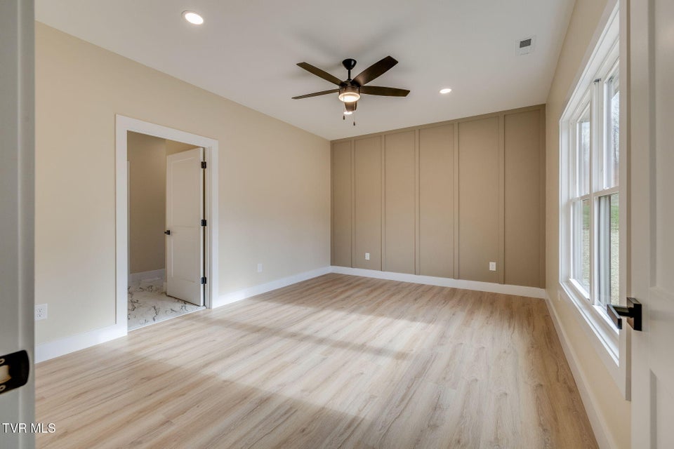 Photo #18: 488 Middays Rest