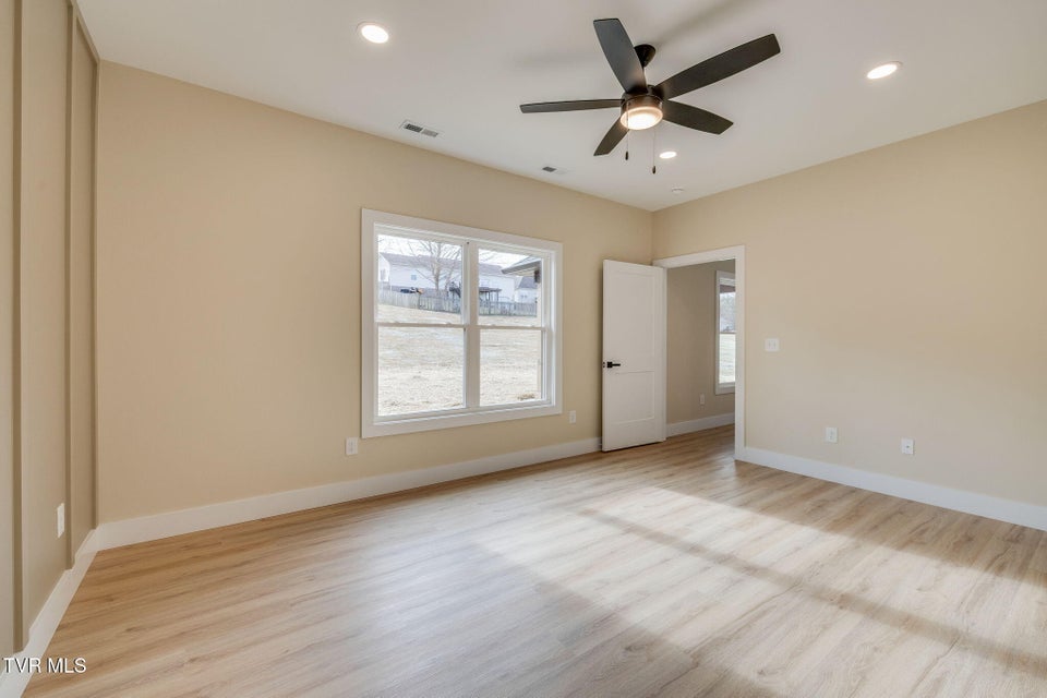 Photo #20: 488 Middays Rest