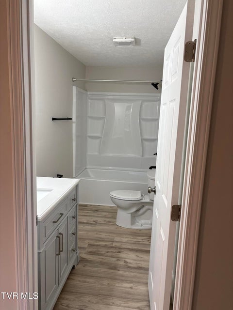 Photo #27: 104 Winner Street