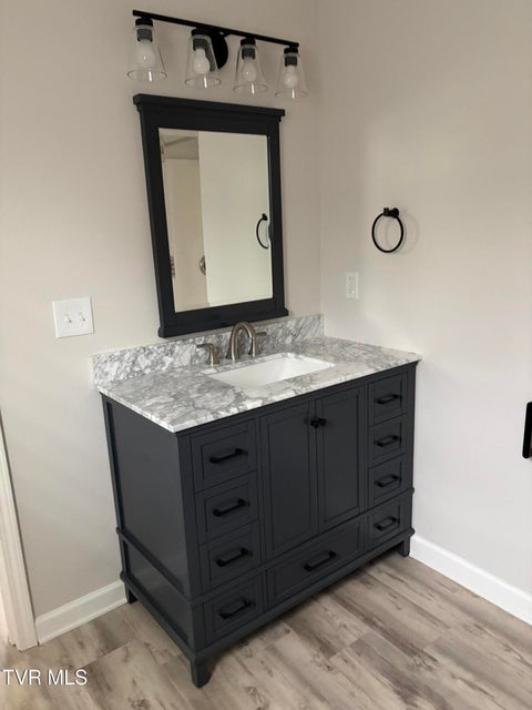 Photo #33: 104 Winner Street