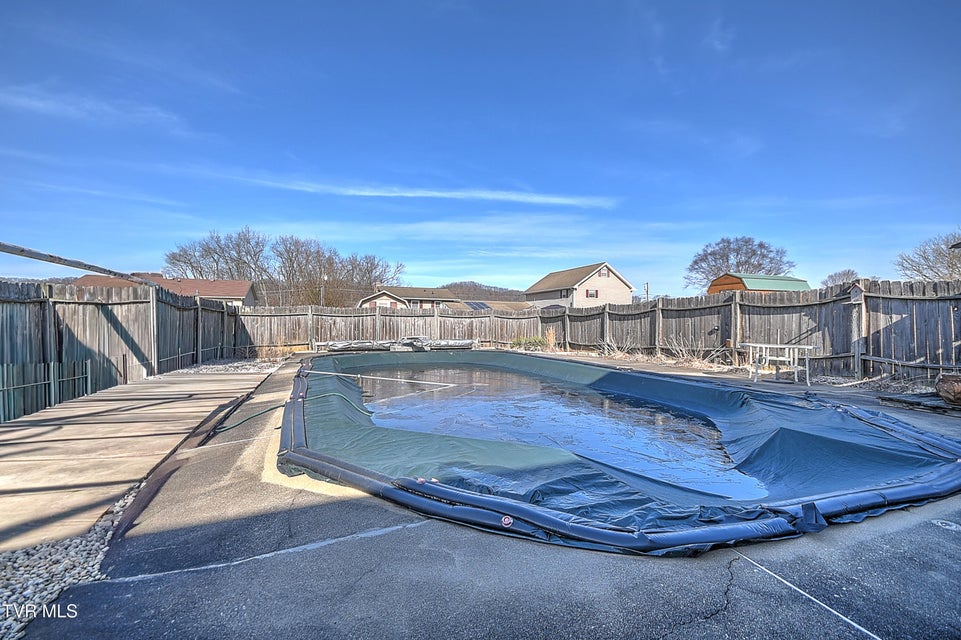 Photo #5: 325 Mayfield Drive