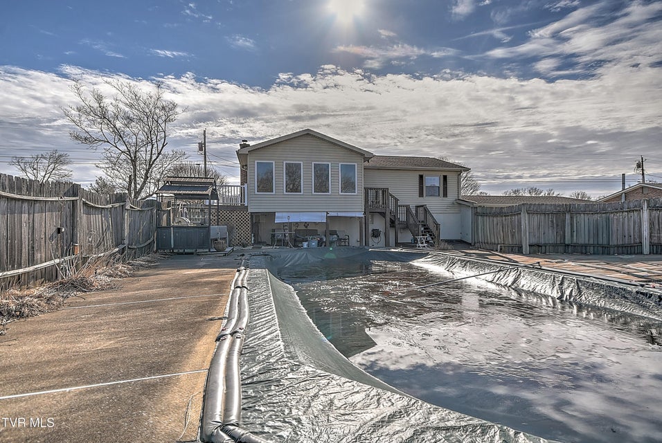 Photo #3: 325 Mayfield Drive