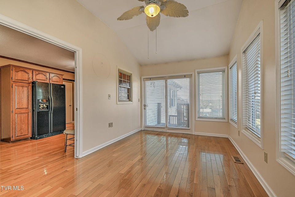 Photo #17: 325 Mayfield Drive