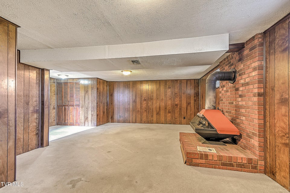 Photo #33: 325 Mayfield Drive