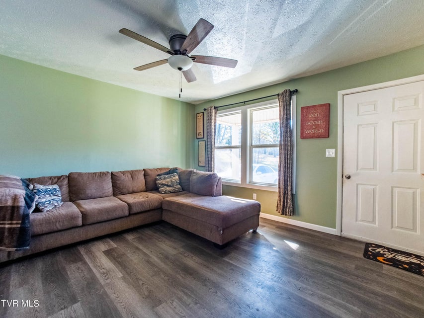 Photo #2: 117 Hidden Valley Drive