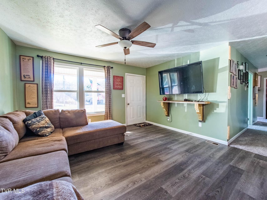 Photo #3: 117 Hidden Valley Drive