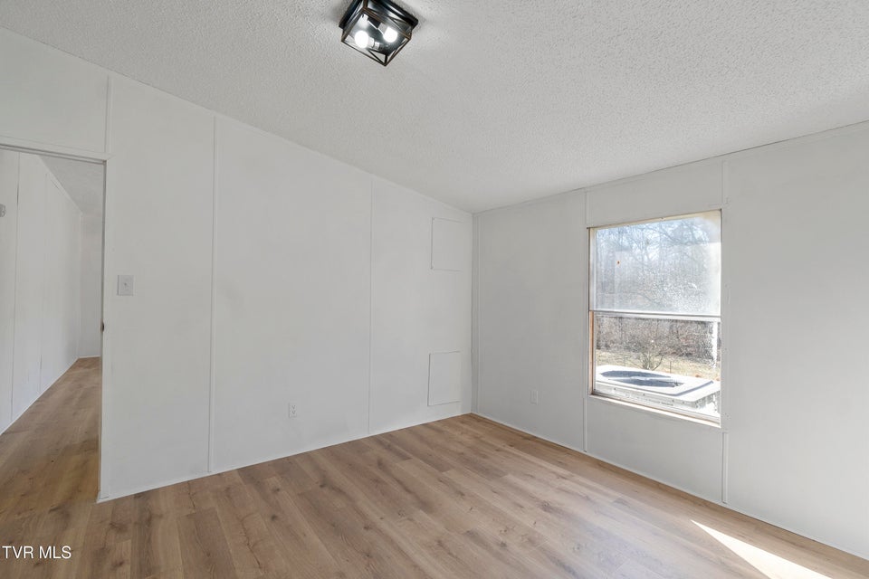 Photo #29: 3023 Davy Crockett Parkway