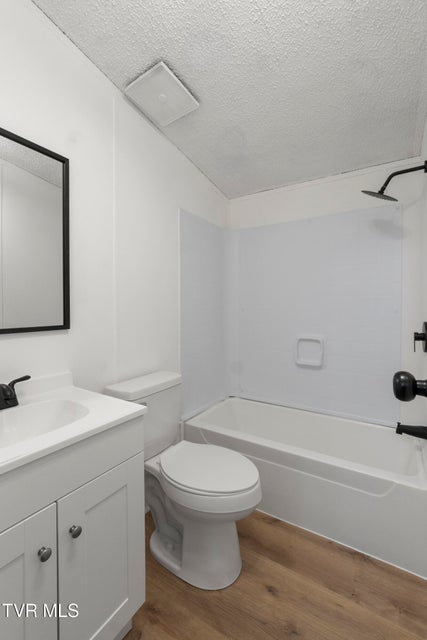 Photo #32: 3023 Davy Crockett Parkway