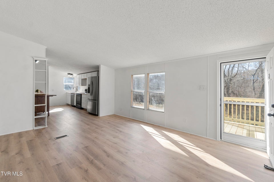 Photo #11: 3023 Davy Crockett Parkway