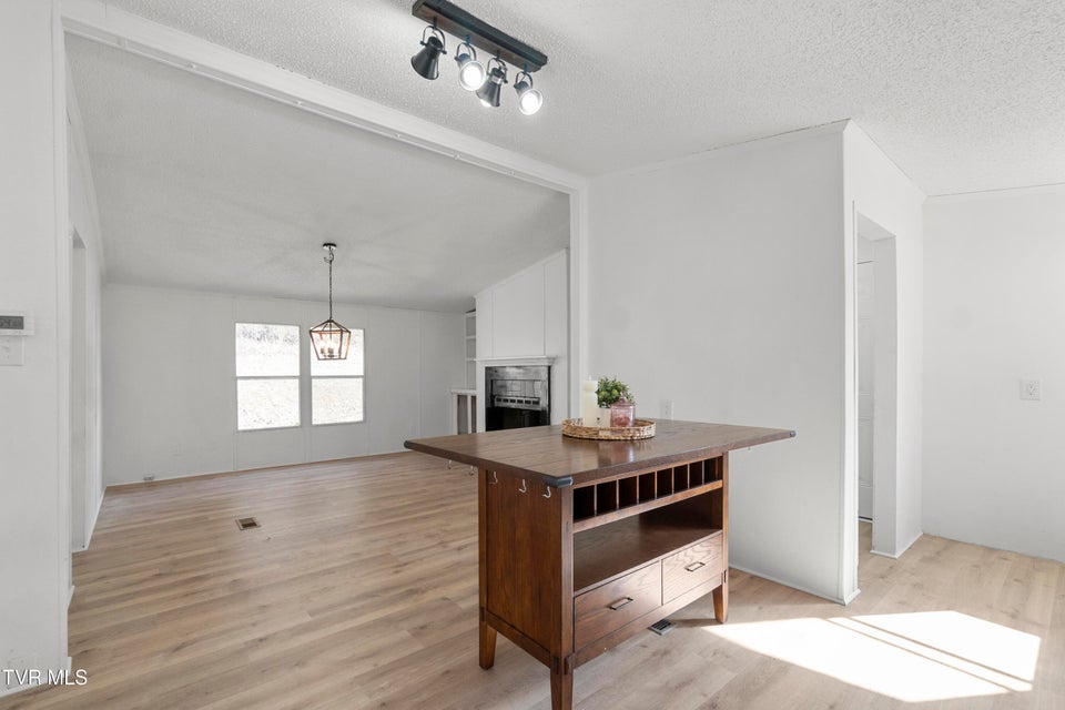 Photo #18: 3023 Davy Crockett Parkway