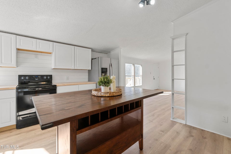 Photo #14: 3023 Davy Crockett Parkway