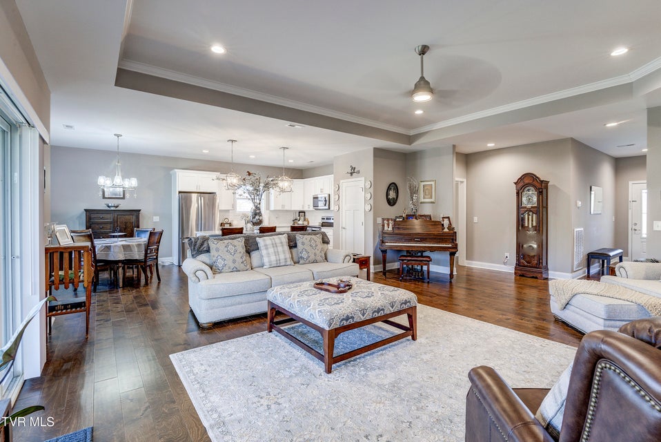 Photo #8: 702 Hunts Terrace Drive