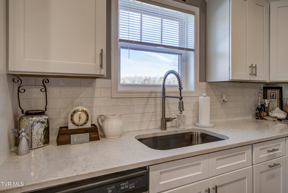 Photo #15: 702 Hunts Terrace Drive