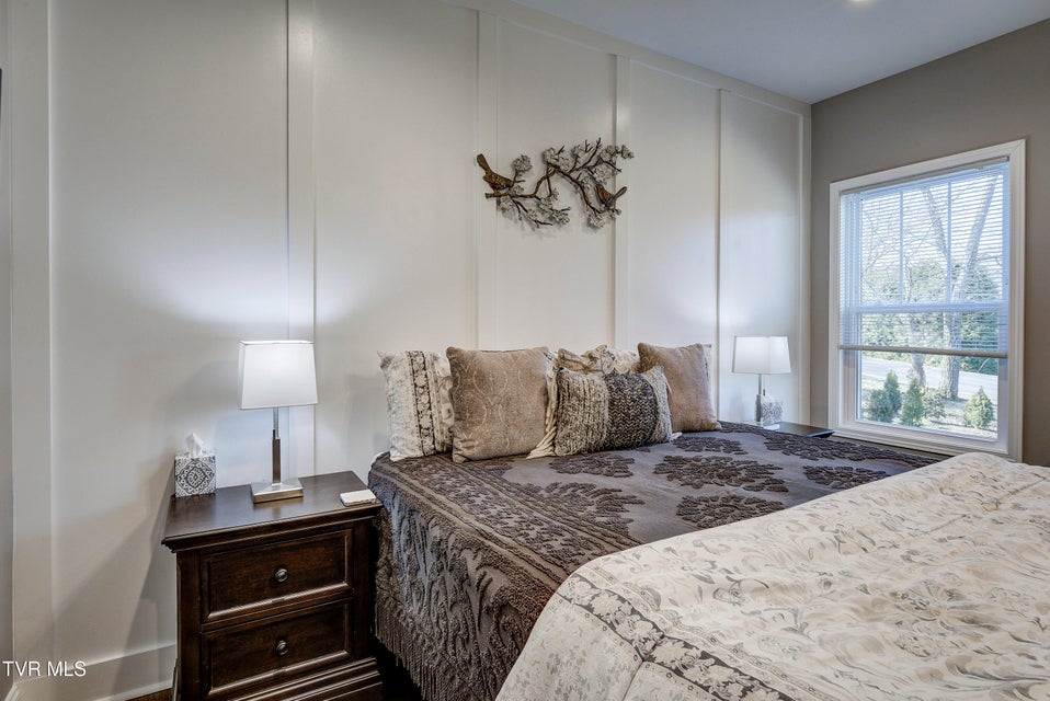 Photo #31: 702 Hunts Terrace Drive