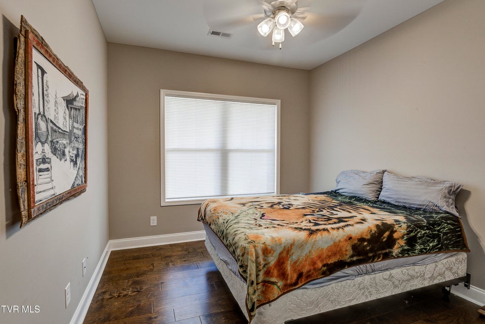 Photo #33: 702 Hunts Terrace Drive