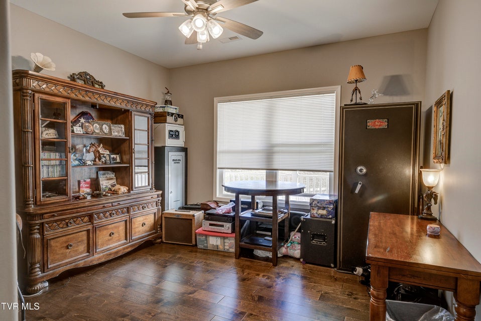 Photo #38: 702 Hunts Terrace Drive