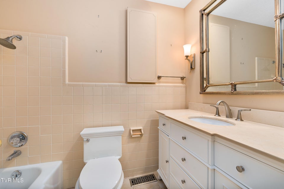 Photo #27: 2228 Charsley Road